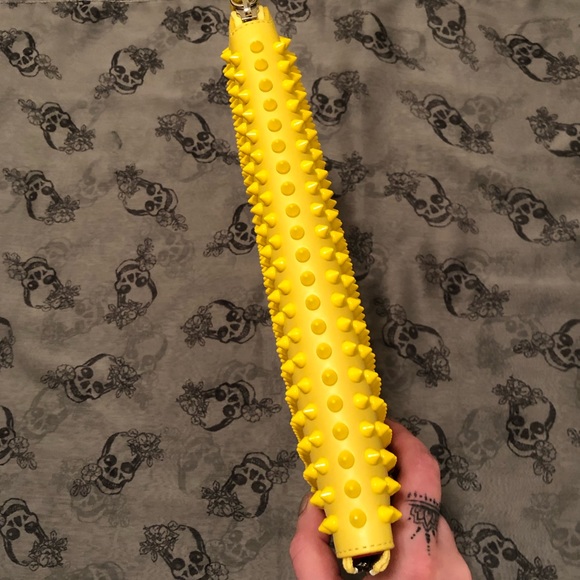 Christian Louboutin ‘Cris’ Calf Case - FIRM - Picture 6 of 8